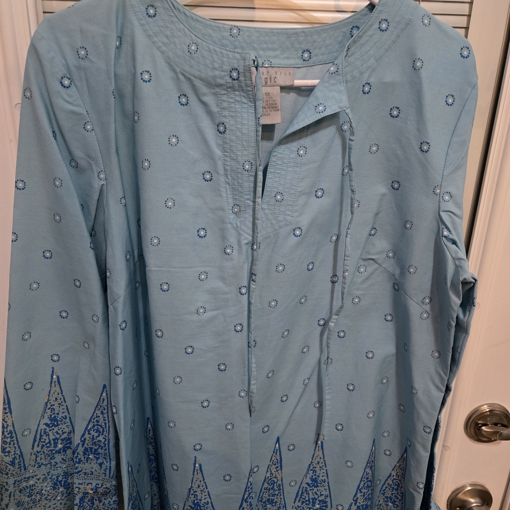 August Silk Logic Light Blue Patterned Blouse